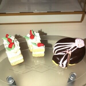 Handmade‎ Dollhouse 1/6 Yellow Layer Cake Slice Strawberry Chocolate Miniature